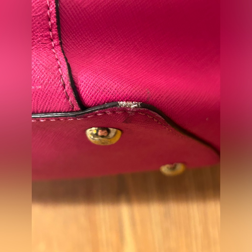 Michael Kors Textured Saffiano Pink Leather Jet Set Tote - Picture 10 of 13